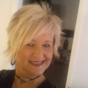 Meet your Posher, Renee